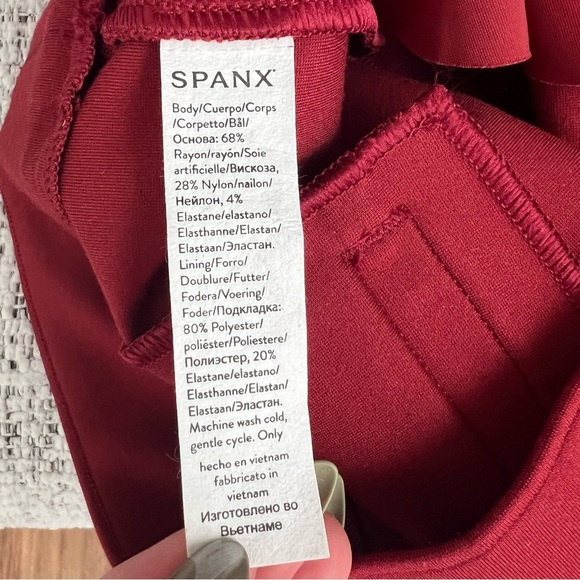 Spanx The Perfect Pant Kick Flare Pants Maroon Red Petite - Picture 9 of 9
